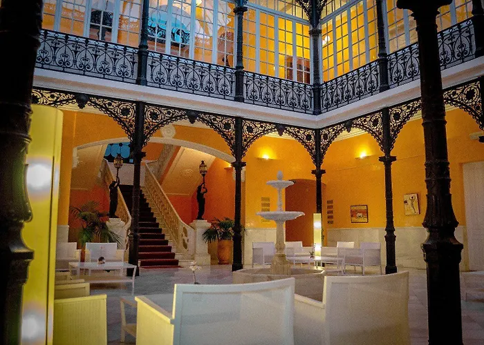 Mirador De Hotel Llerena